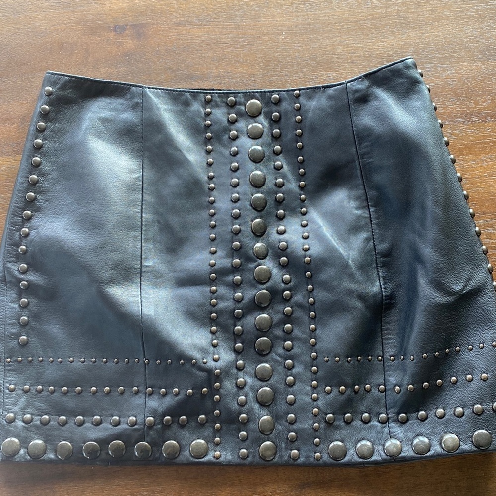 Leather skirt